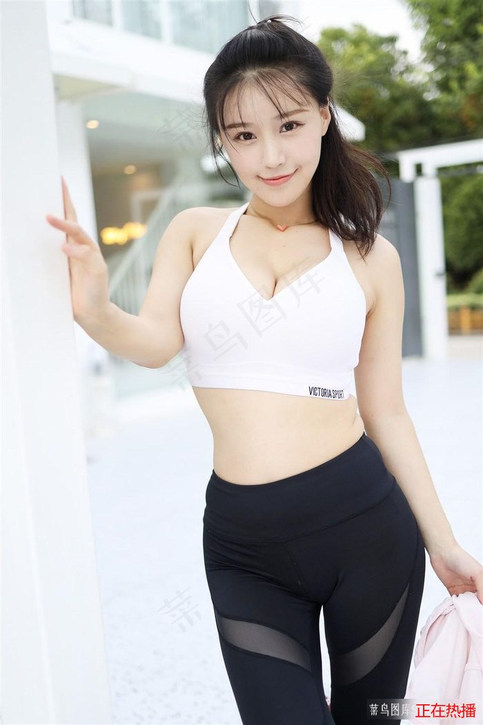 夜秀场 · 亚洲自拍激情 · 蓝豚豚 · 美女大bb 热门视频