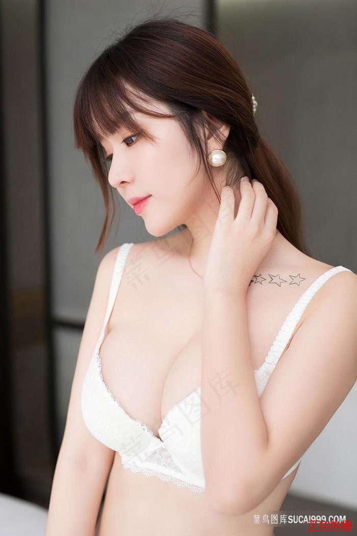 金瓶海之婬乱天在线观看 · 唧唧日常电视剧免费播放在线观看 · 年轻的领居3在线观看 热门视频