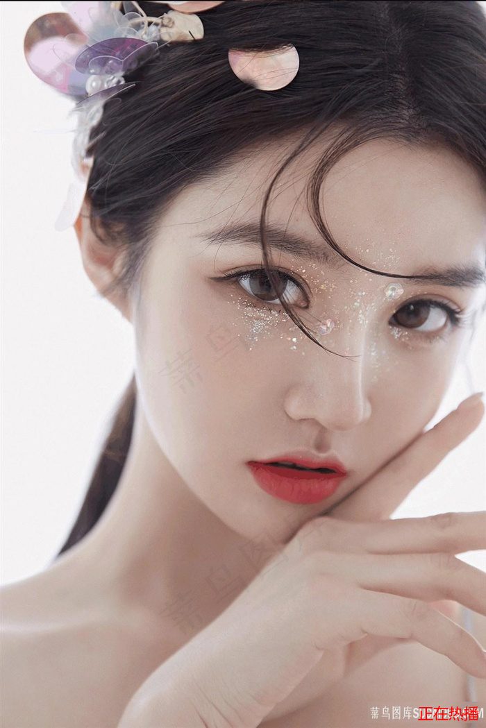中国轰炸机 · 年轻的领居3在线观看 精彩合辑